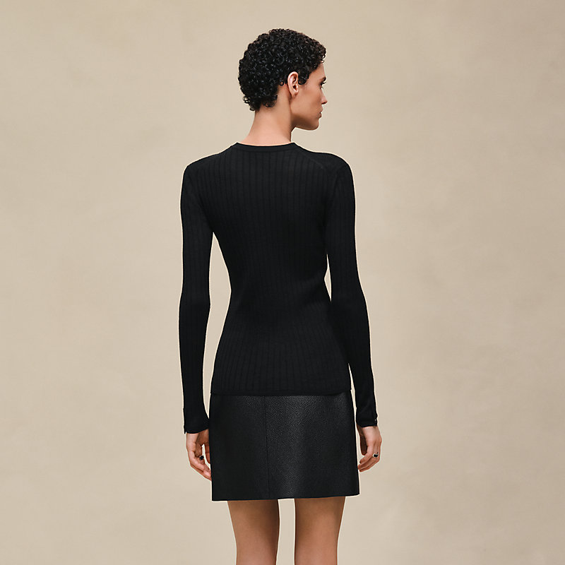 Long-sleeve sweater