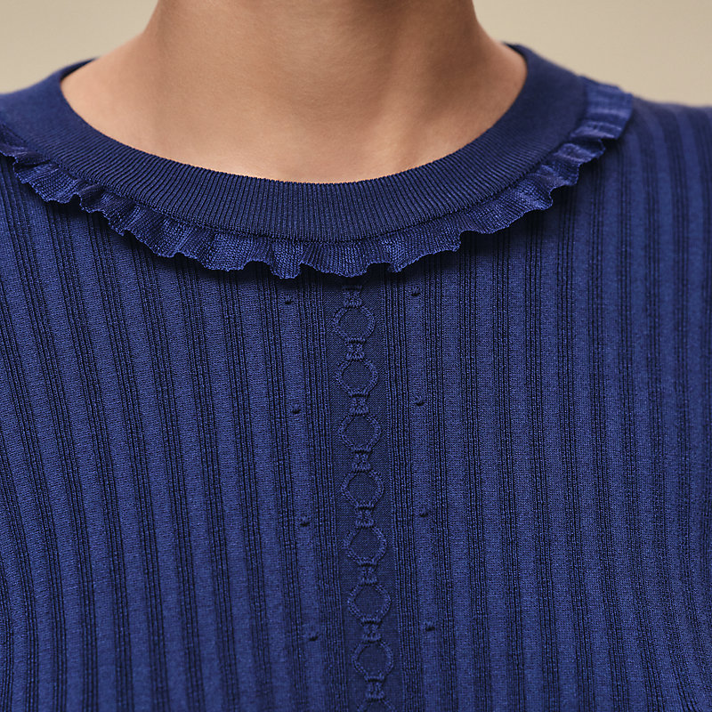 Long-sleeve sweater