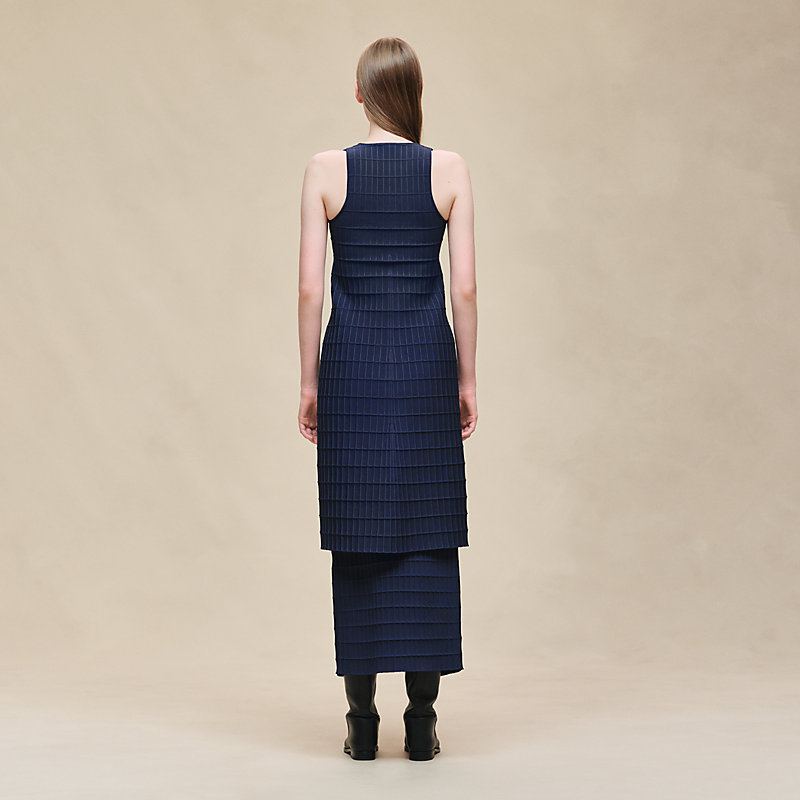 Long sleeveless cardigan