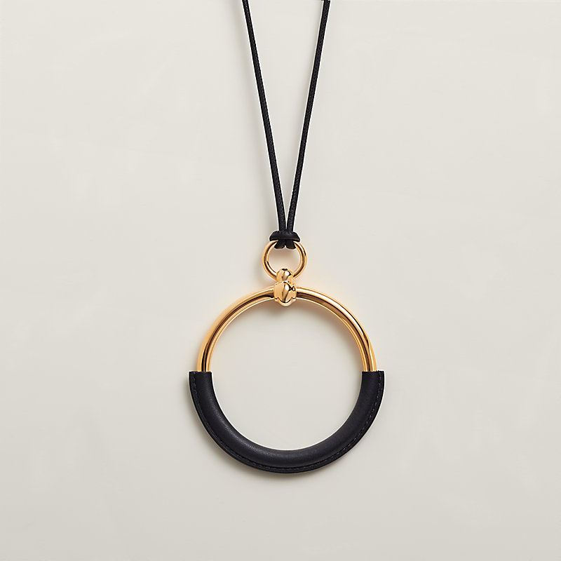 Loop pendant