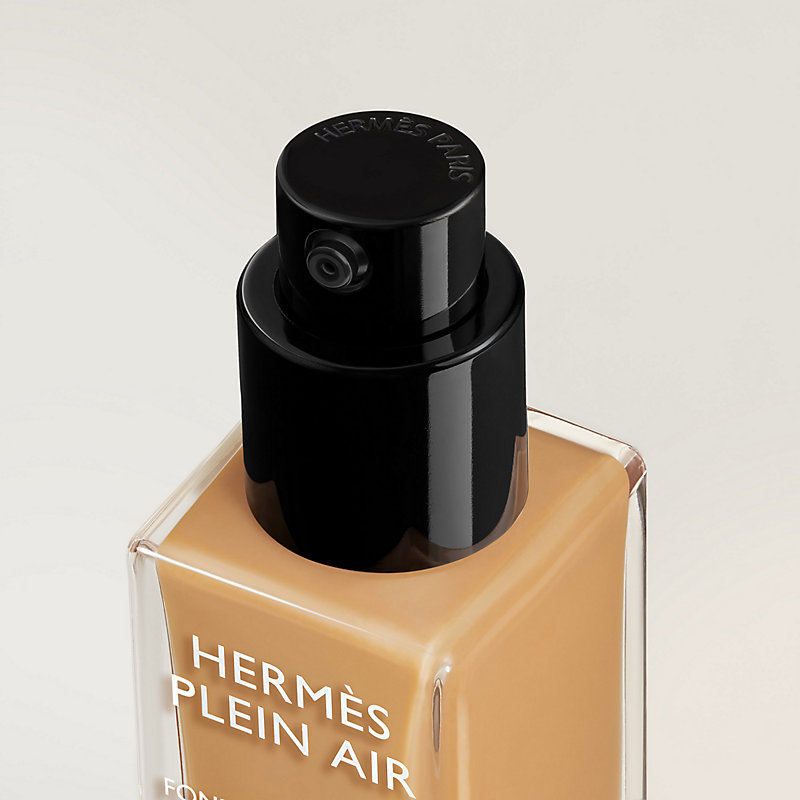 Luminous matte skincare foundation, 45C Seigle