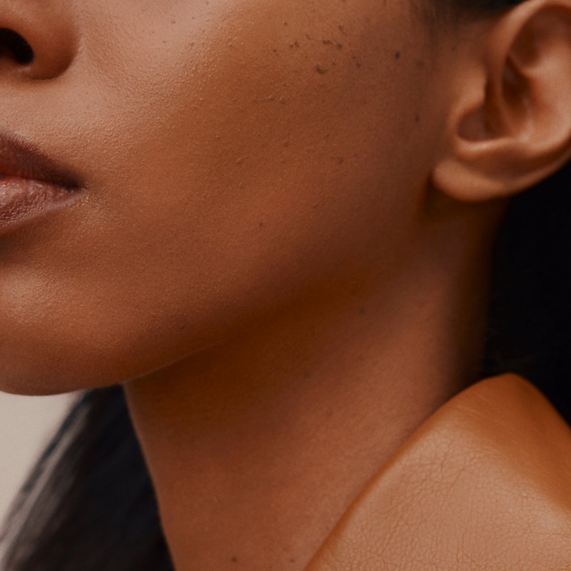 Luminous matte skincare foundation, 59N Chaï