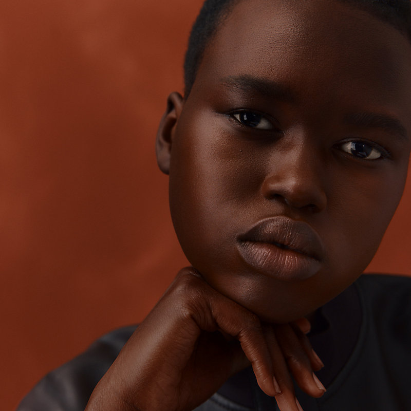 Luminous matte skincare foundation, 93W Havane