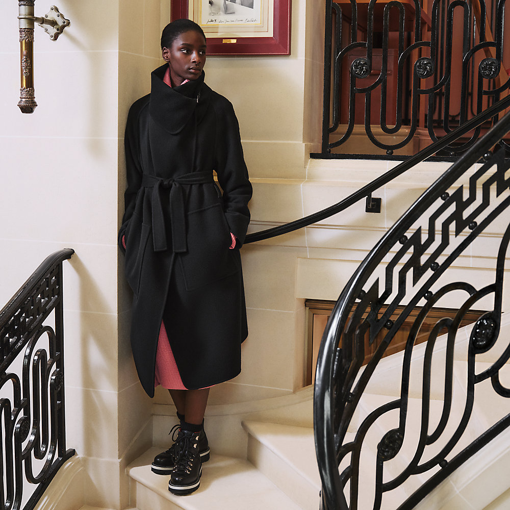 Mantel mit schrägem Fadenverlauf Inspiration Couverture | Hermès  
