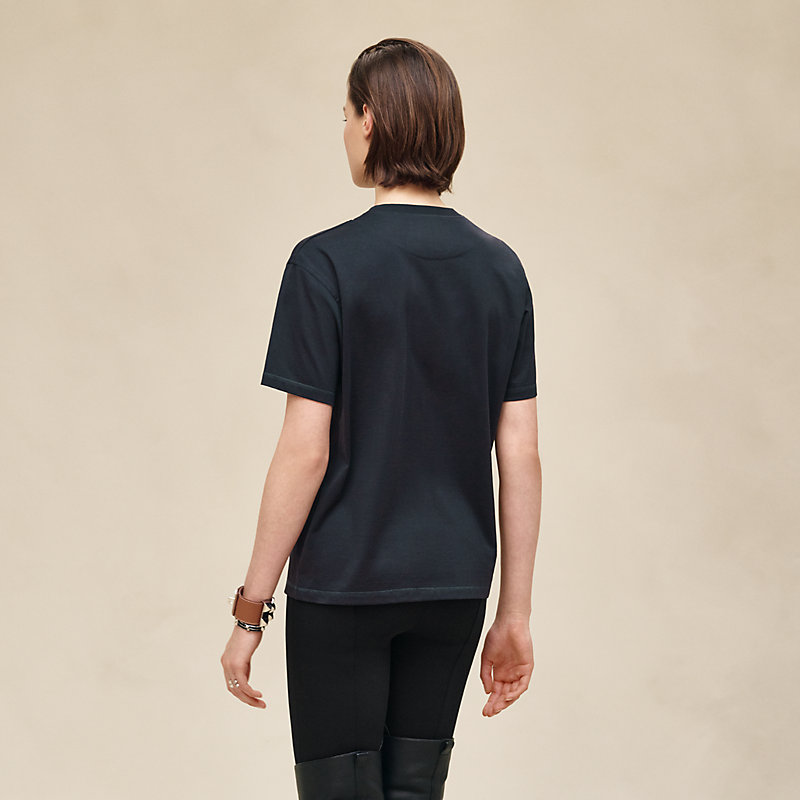 Maxi embroidered pocket t-shirt