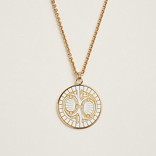 【HERMES】Medaille Quadrige necklace, small model Medaille Bijou Deux Cors necklace, large model | Hermès Thailand