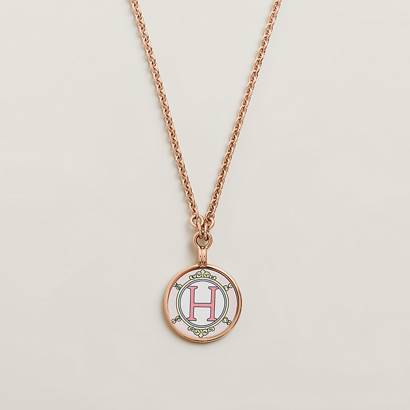 Medaille Blason pendant, small model | Hermès USA 