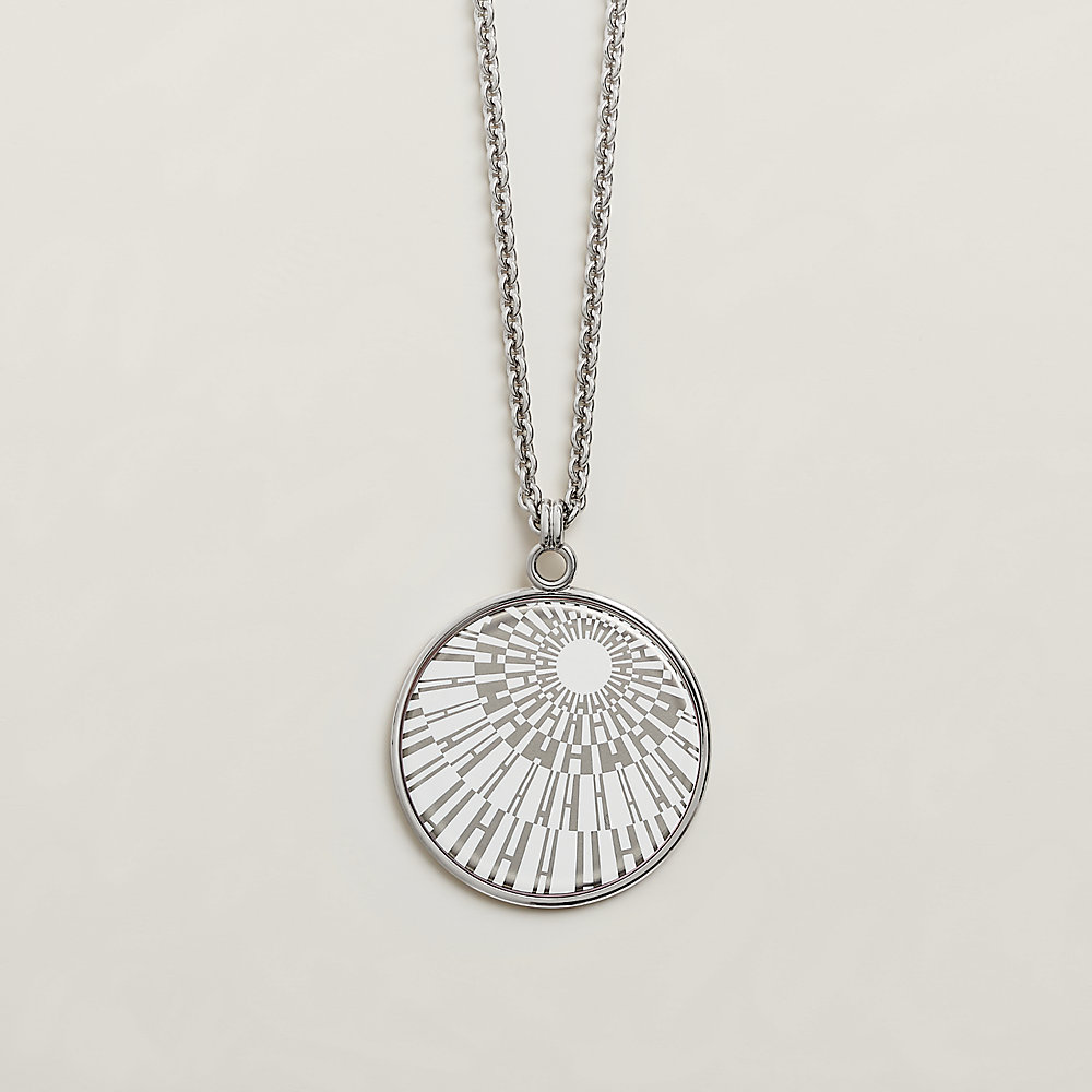 Medaille OP'H necklace, large model | Hermès Canada