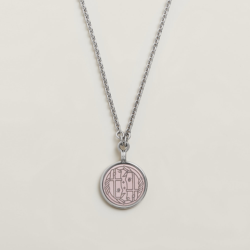 【HERMES】Medaille Quadrige necklace, small model Medaille Quadrige necklace, small model | Hermès USA