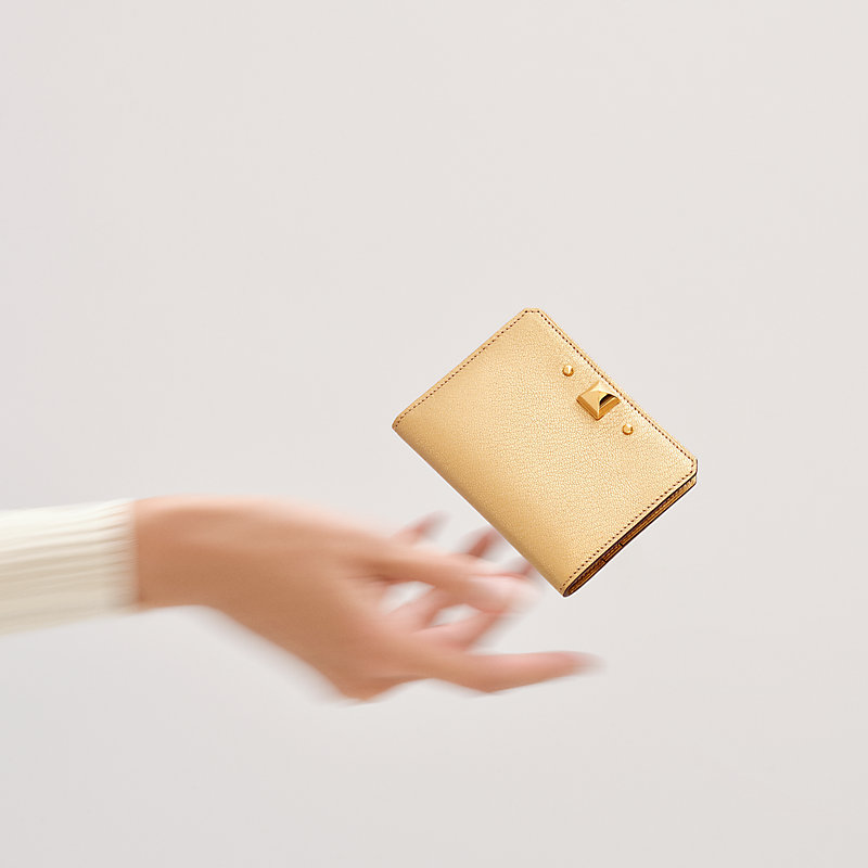 HERMES(エルメス)- Medor card case(メドー)ゴールド Medor card holder | Hermès Saudi Arabia