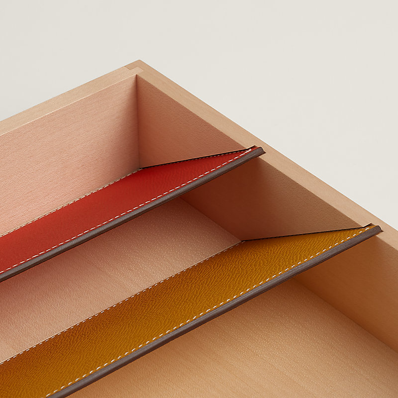 Messager letter rack