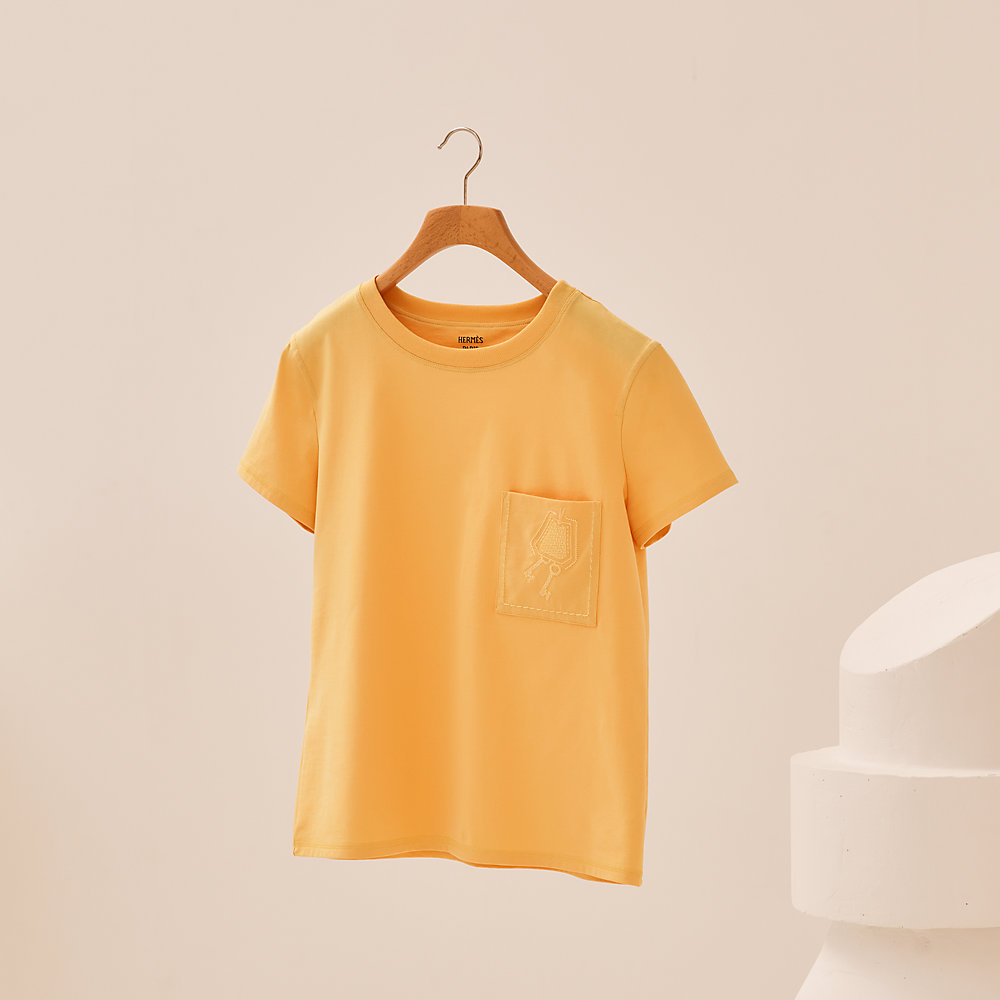 yellow pocket t shirt