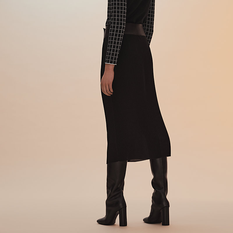 mid-length-pleated-skirt--
