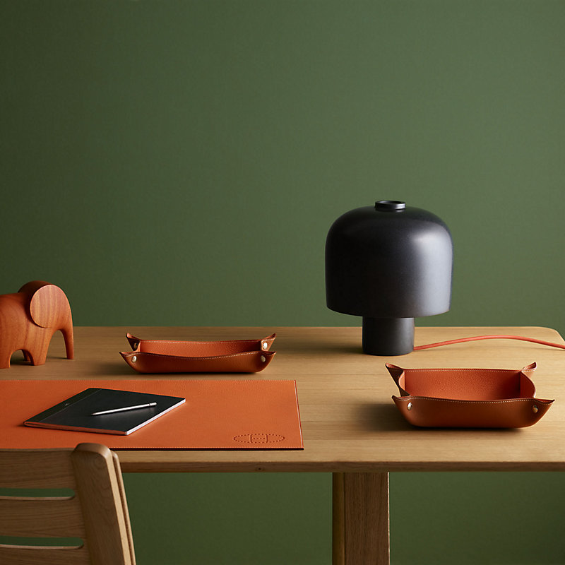 Mises et Relances Desk change tray