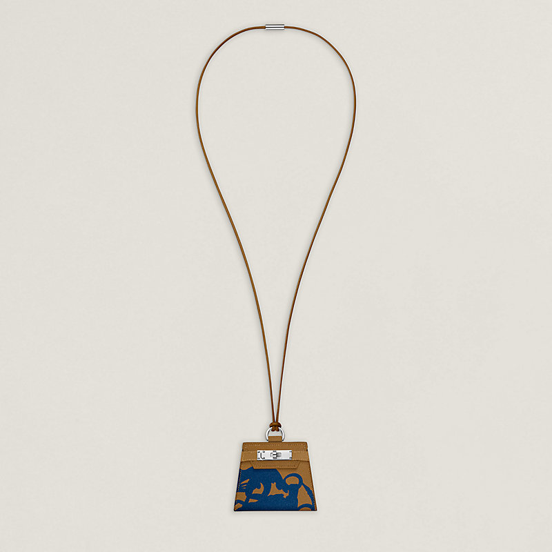 人気★HERMES★Monpetitkelly pendant large model Monpetitkelly printed pendant, large model | Hermès Netherlands