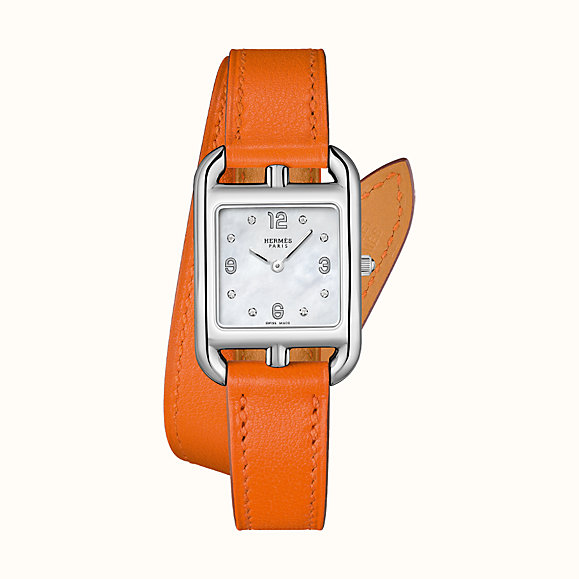 Des idées pour une montre femme 4K€? Montre-cape-cod-petit-modele-23x23mm--044312WW00-front-1-300-0-579-579_b