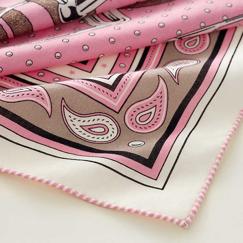 Mors a Jouets Bandana shawl 140