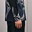 "Mors is More" Louis衣領直身剪裁襯衫, 檢視: 佩戴, worn, 檢視共5張圖片的第5張