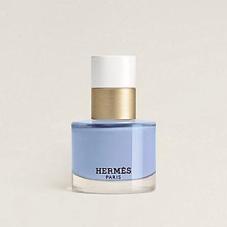 nail-polish-bleu-cyanee--