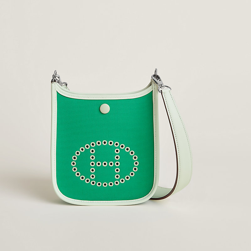 HERMES☆新作 Evelyne 16 ショルダーバッグ 流行の品!☆HERMES Mini Evelyne 16 TPM エトゥープ (HERMES