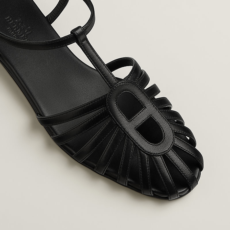 Nour sandal