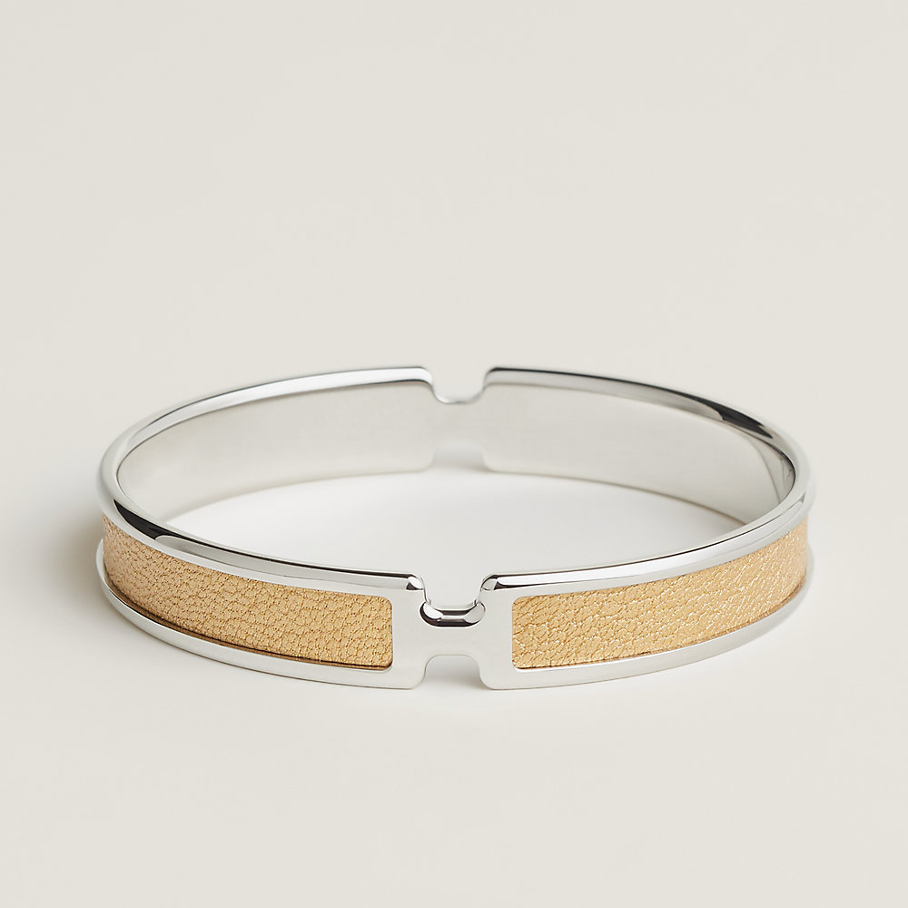 職人技が光る【HERMES】Olympe バングル Hermès Olympe Bangle Bracelet - Black, 18K Yellow Gold