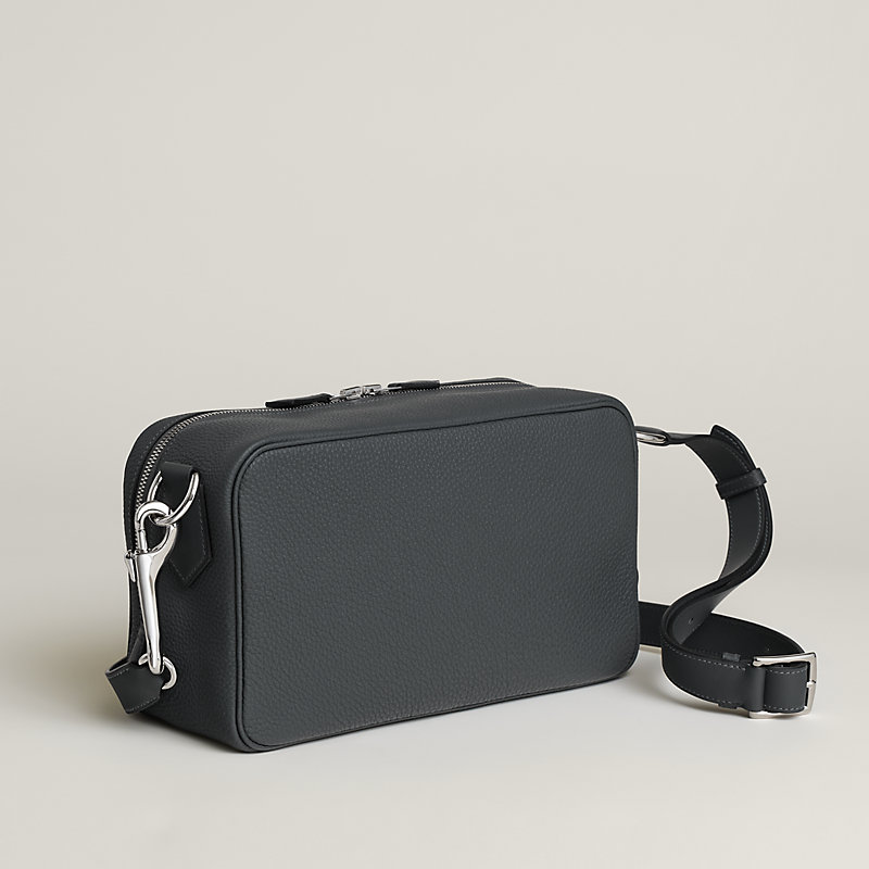 On-body Mousqueton bag