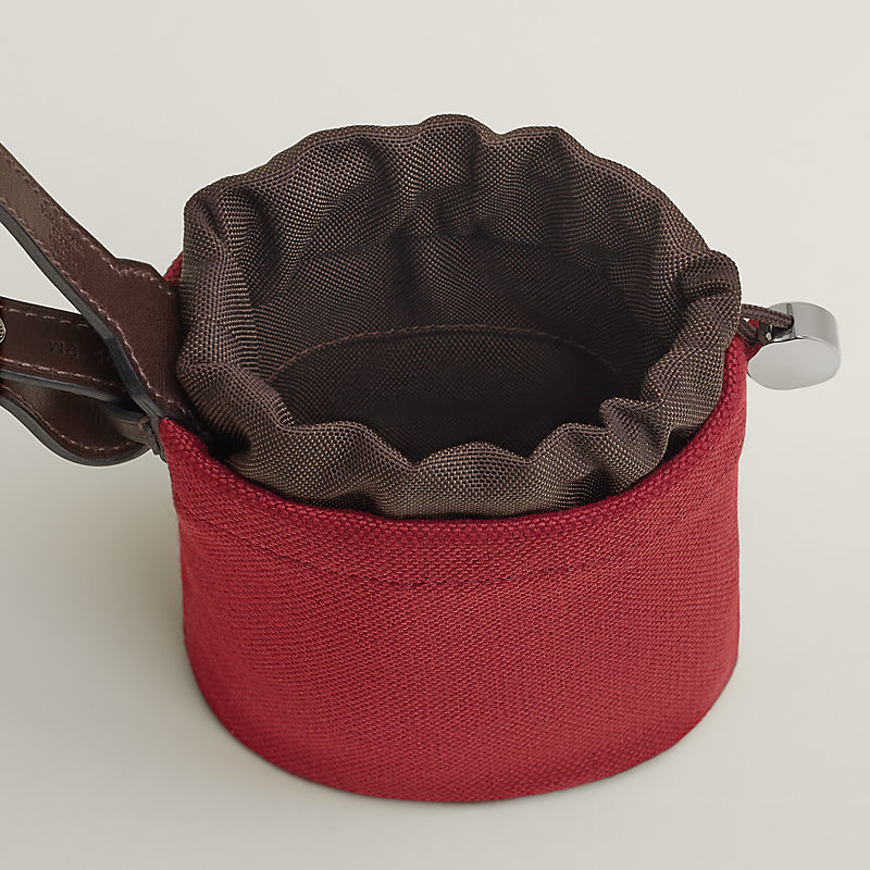 On-the-go dog pouch