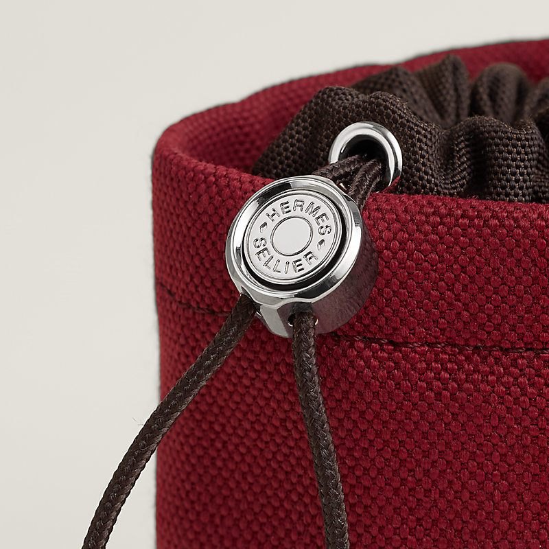 On-the-go dog pouch
