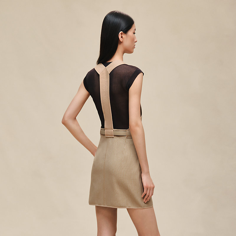 Overall skirt