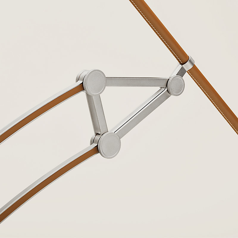 Pantographe desk lamp