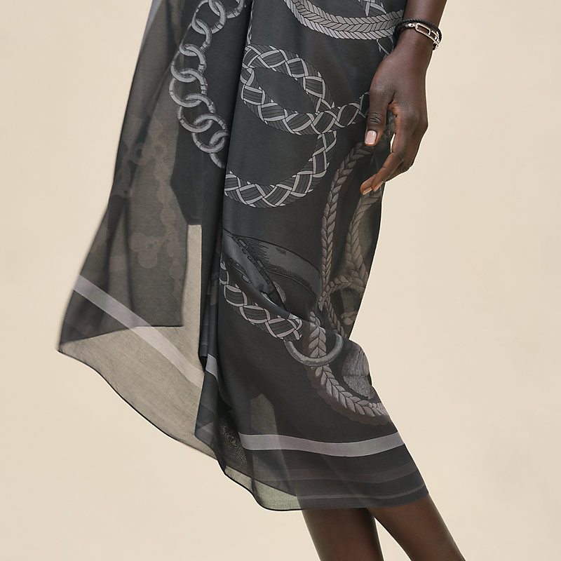 Paréo Long 180x90 Cm - Motif Festival De Cœurs Multicolore Sur Gris - Viscose - Neuf