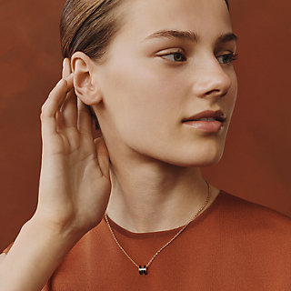 Collier Pendentif Hermès Pop H Laqué Violet Et Doré Avec Chaîne Plaqué Or 450 - Neuf Sans Emballage