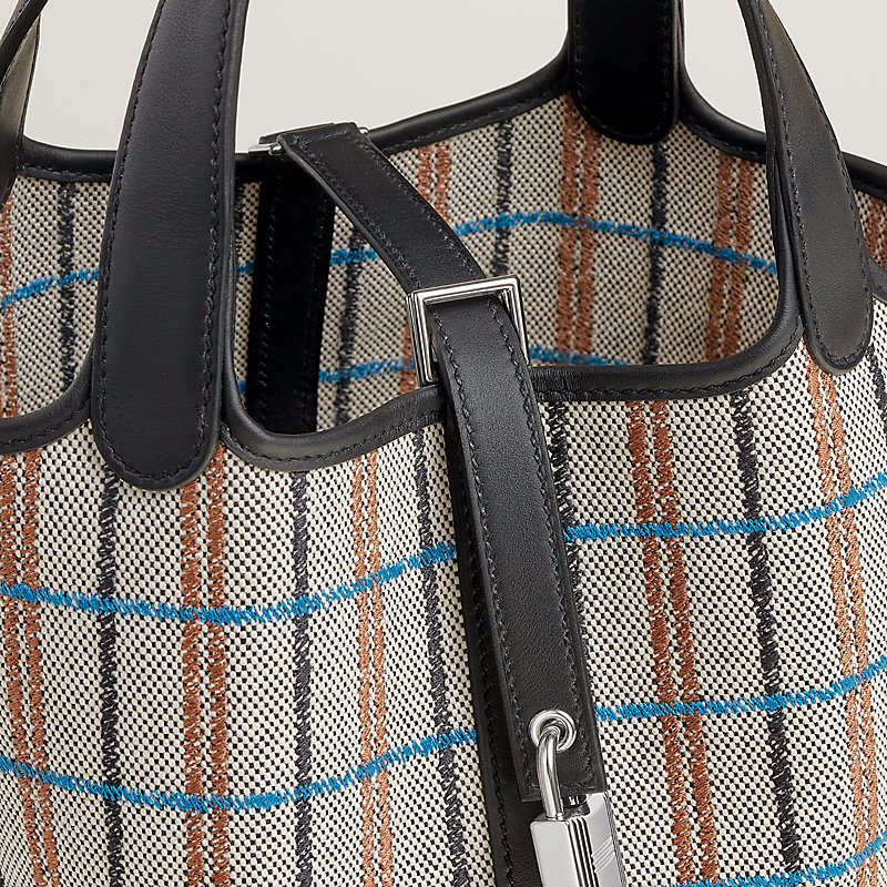 送料込◆入手困難【HERMES】ピコタンPicotin Lock18 Casaque Bag Picotin Lock 18 bag | Hermès Hong Kong SAR