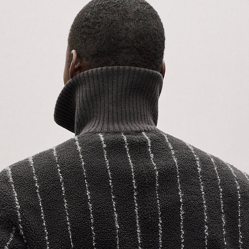 "Pinstripe"中高領套頭衫