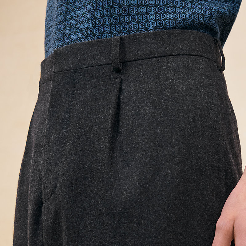 旅行にも◎しわ加工が夏らしい1着 Hermes\tPleated Raspailパンツ Pleated Raspail pants | Hermès UK
