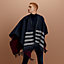 Poncho Quadrille, Vista: Ver artículo puesto, worn, vista 7 de 9