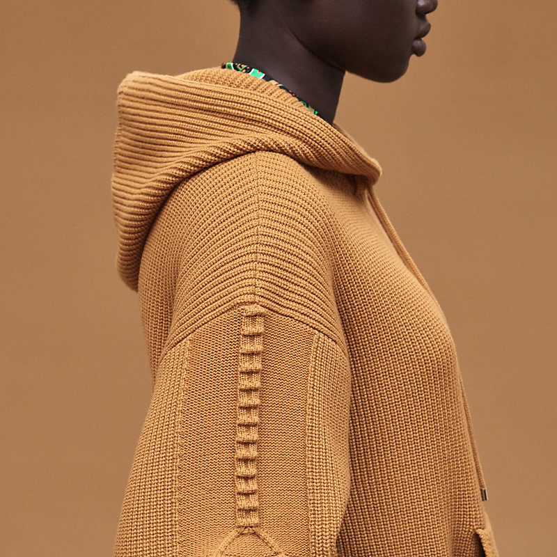 Pull à capuche