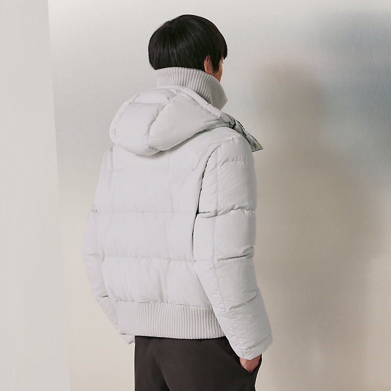 Louis Vuitton Reversible Boxy Shearling Jacket Beige. Size 38