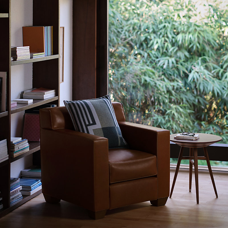 Reeditions J.-M. Frank par Hermès club armchair