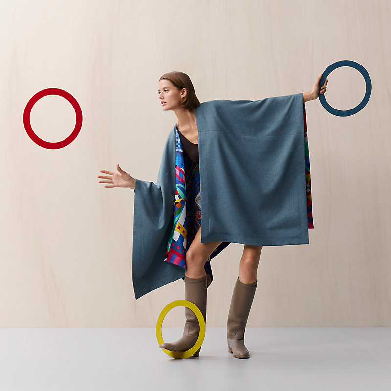 Reversible cape