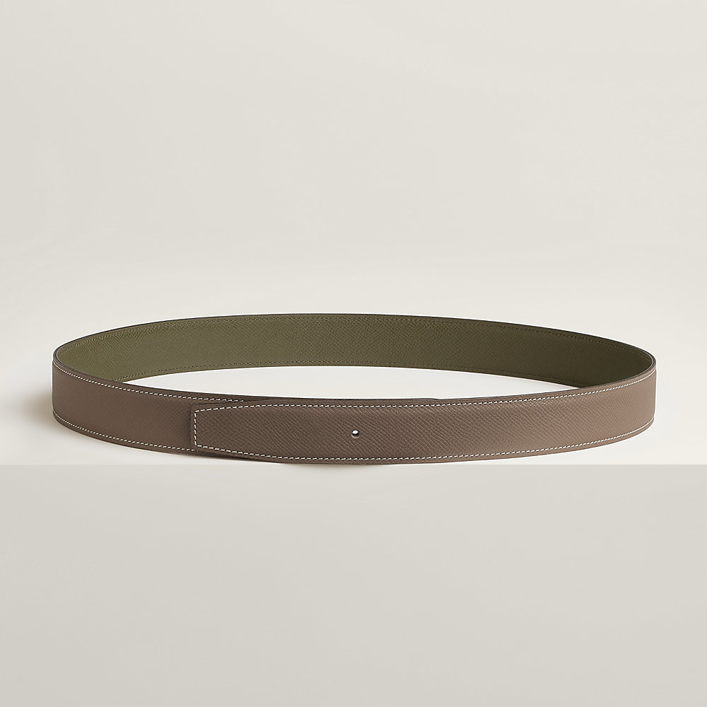 Reversible leather strap 32 mm - Green | Hermès Saudi Arabia