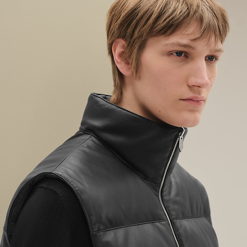 洗練シルエットで魅せる HERMES Giacca senza maniche ジレ 洗練シルエットで魅せる HERMES Giacca senza maniche ジレ 洗練