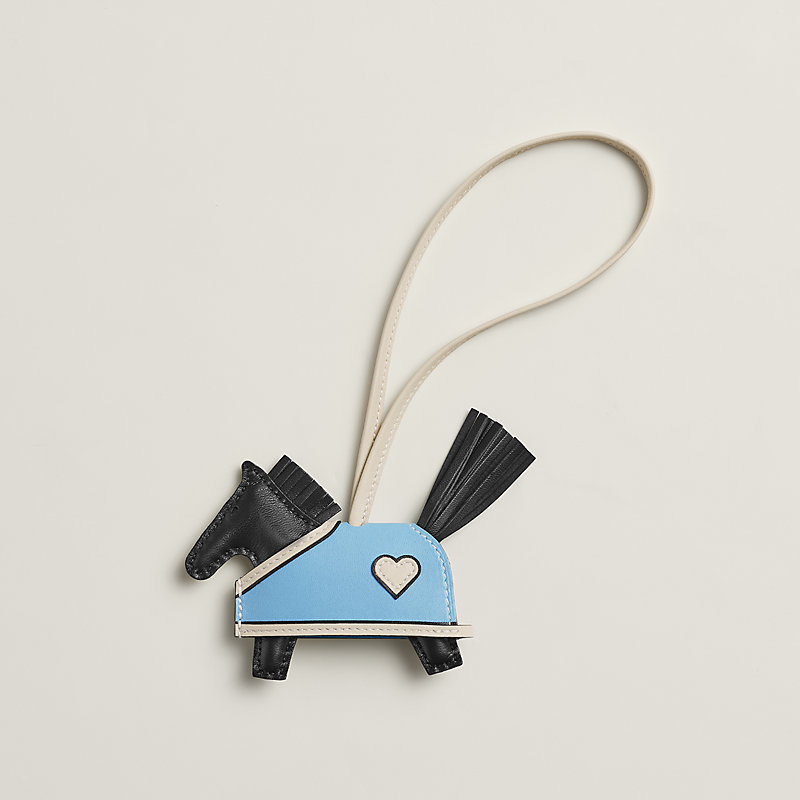 Rodeo Robeo Coeur PM charm - Beige | Hermès Canada