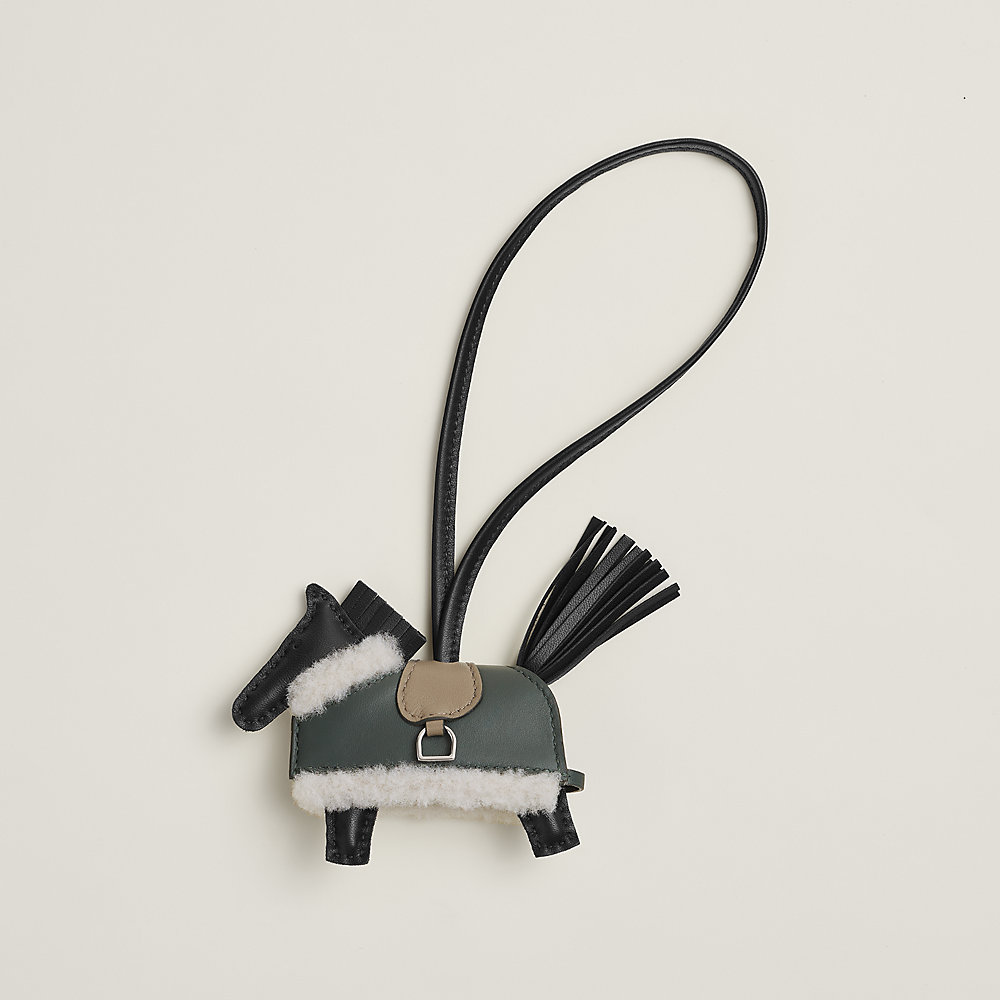 Rodeo Robeo Plush PM charm | Hermès Finland