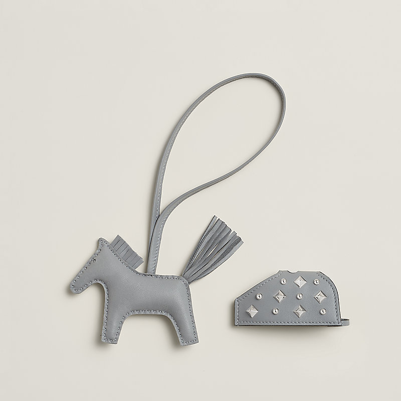 HERMES／ロデオチャーム Rodeo Robeo Rock PM charm - Beige | Hermès USA