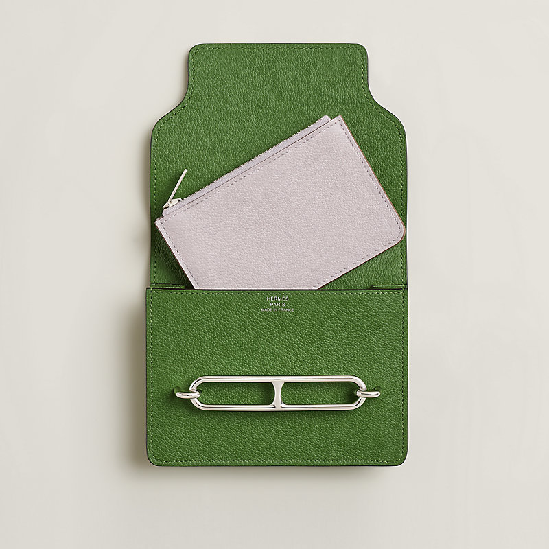 鮮やかグリーンで差し色に【HERMES】Roulis スリムウォレット Roulis Slim bicolor wallet | Hermès Finland