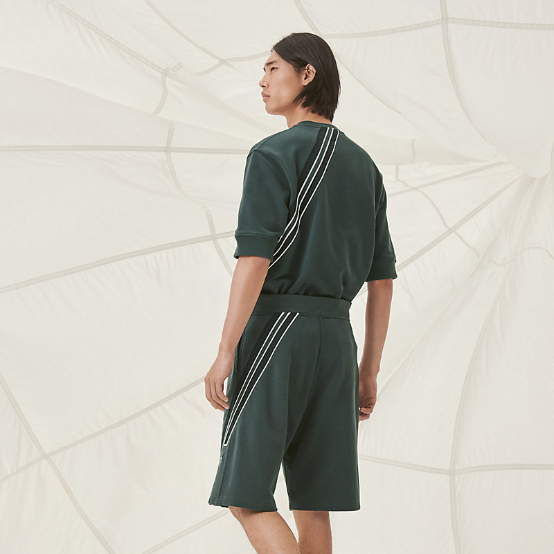 run-h-shorts--257670HA06-worn-