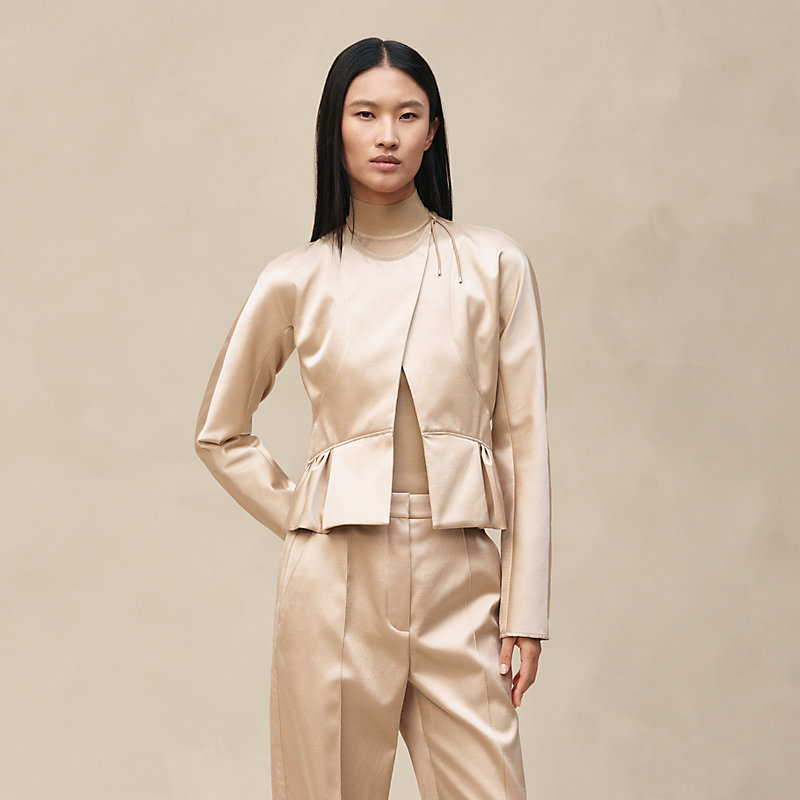 Short jacket with basque