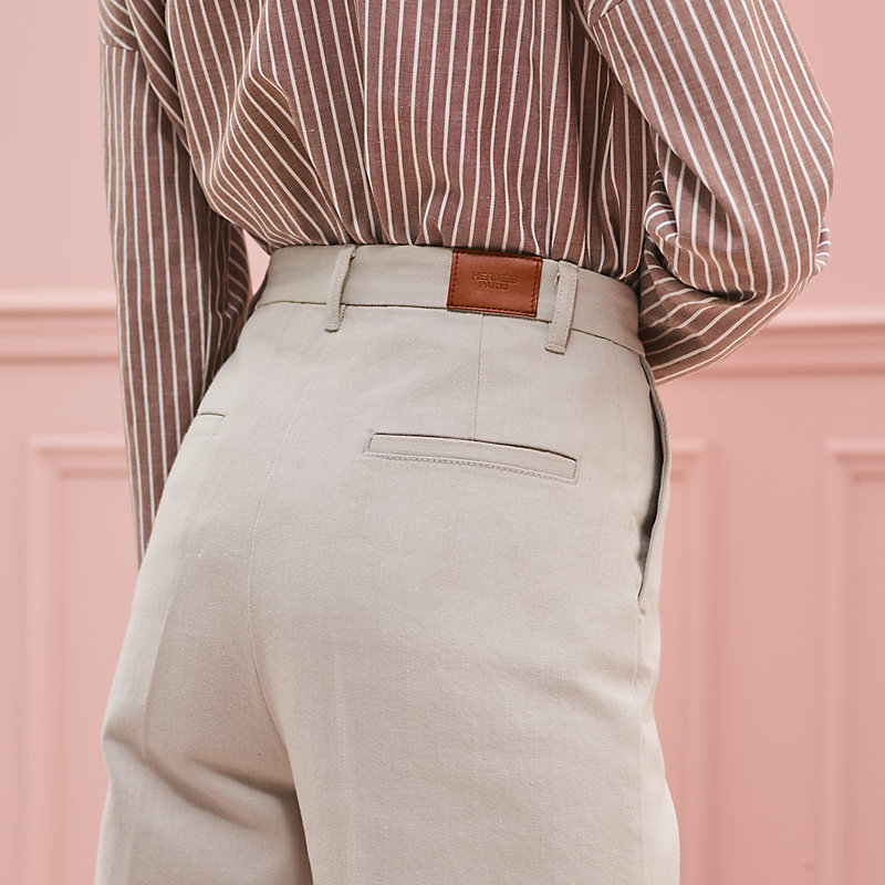 Short pants